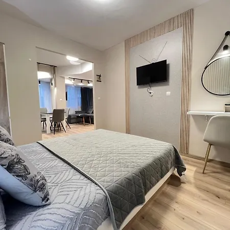 With Parking For Normal To Middle Sized Cars Apartman