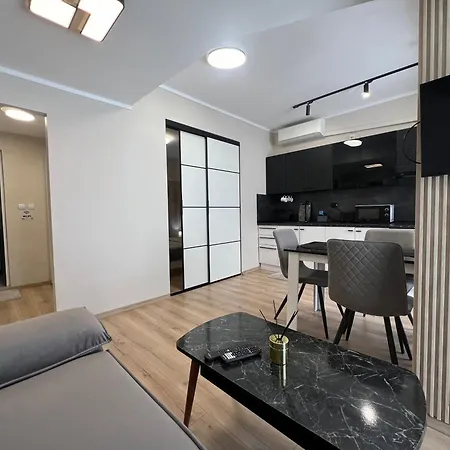 Appartement With Parking For Normal To Middle Sized Cars Varna