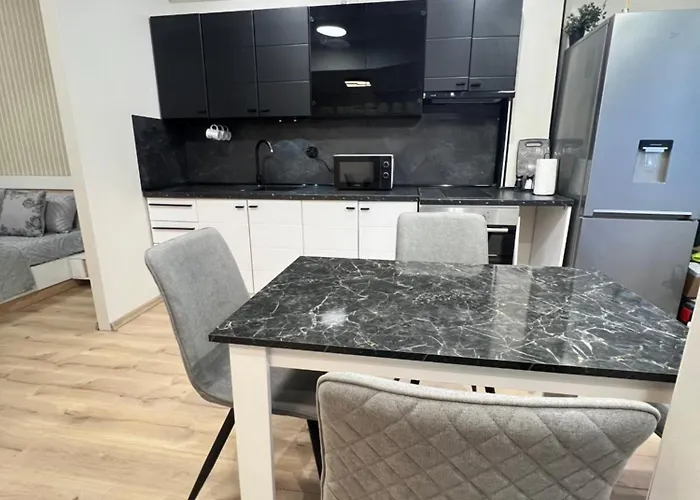 Appartement With Parking For Normal To Middle Sized Cars