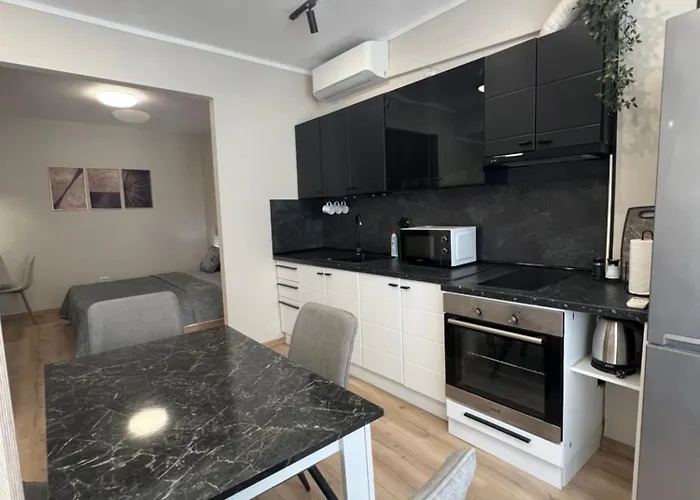 Apartament With Parking For Normal To Middle Sized Cars Varna